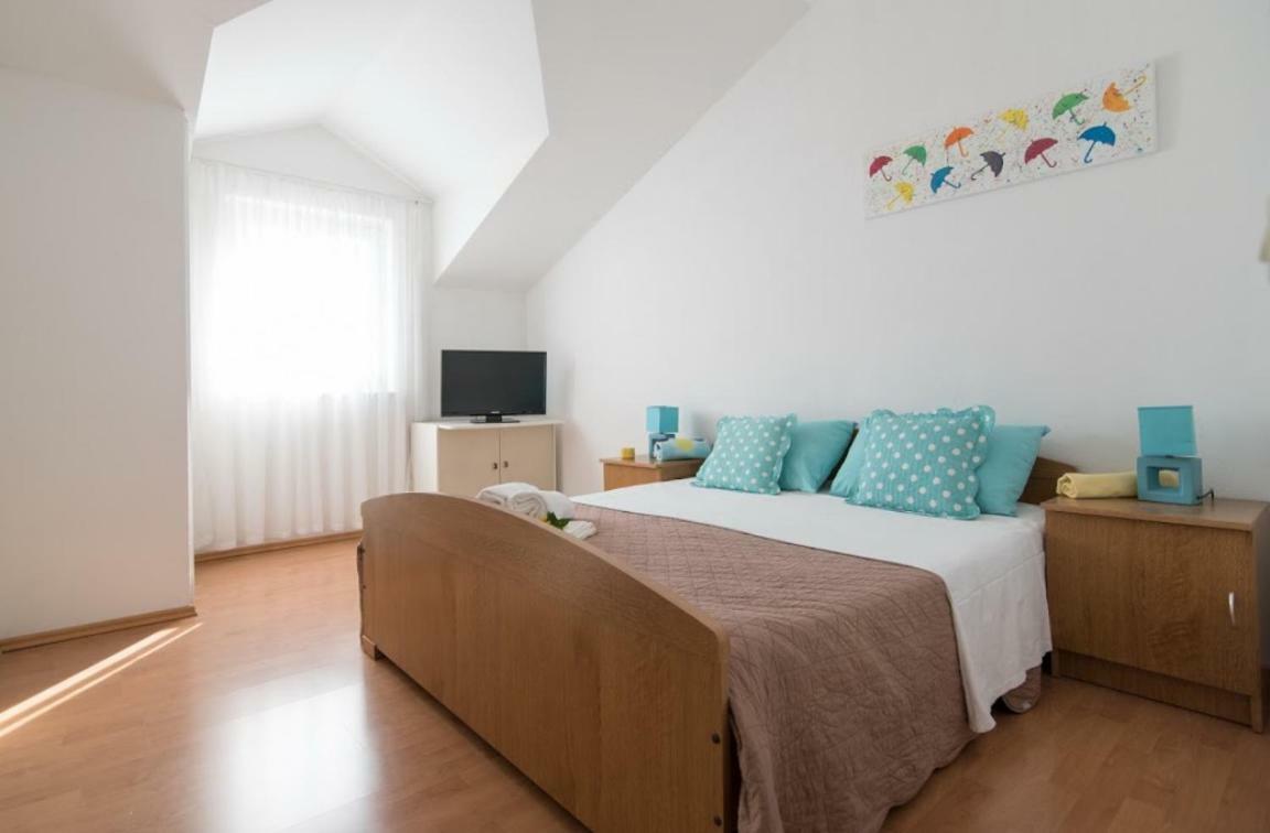 Apartments Petranic スペタル エクステリア 写真